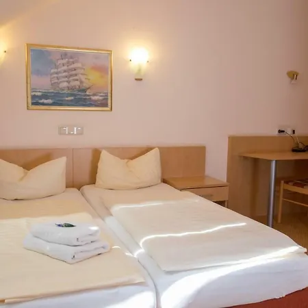 & Landhof Gabriel Otel Bülstringen